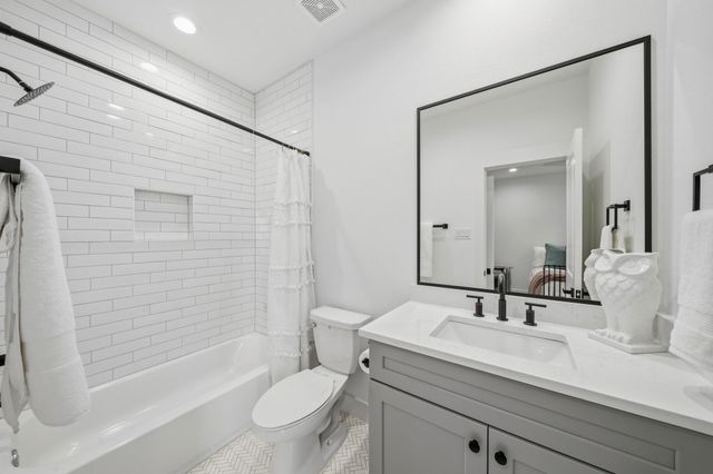 1307 E 27th Street, Houston, TX 77009