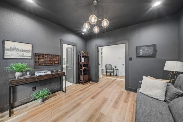 1307 E 27th Street, Houston, TX 77009