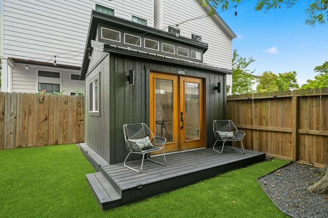 1307 E 27th Street, Houston, TX 77009