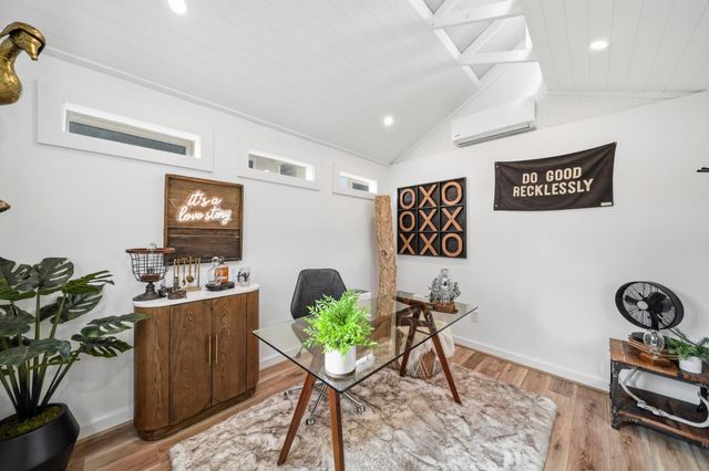 1307 E 27th Street, Houston, TX 77009