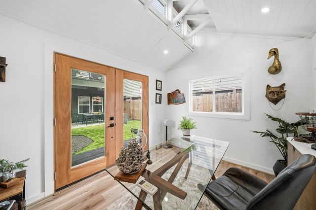 1307 E 27th Street, Houston, TX 77009