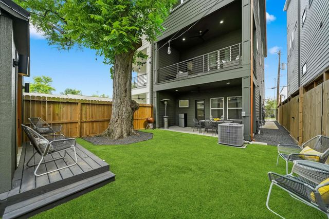 1307 E 27th Street, Houston, TX 77009