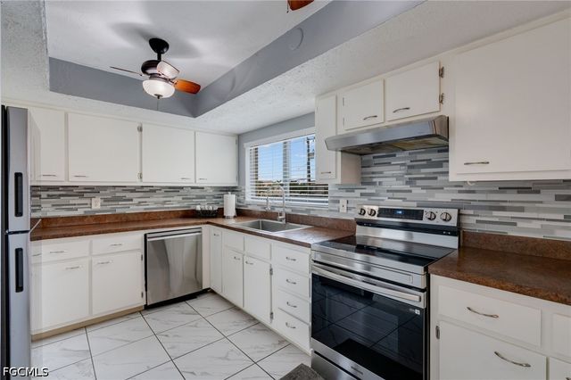 511 SE 43rd ST 203, Cape Coral, FL 33904