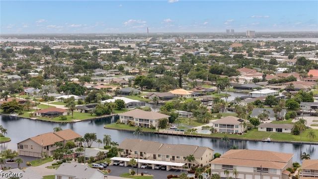 511 SE 43rd ST 203, Cape Coral, FL 33904
