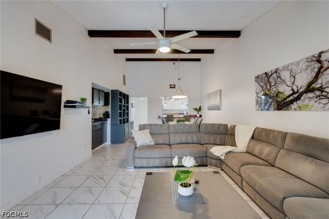 511 SE 43rd ST 203, Cape Coral, FL 33904