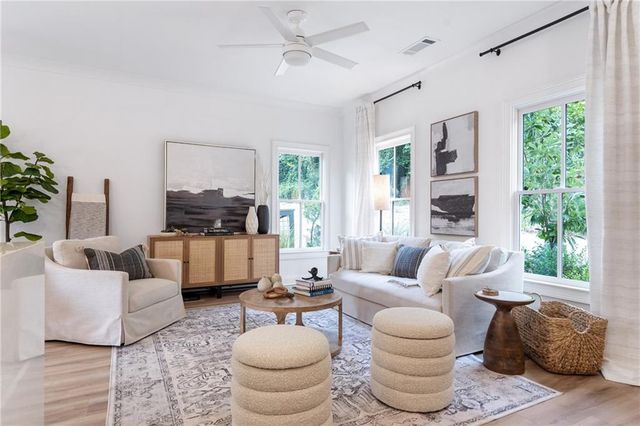 3338 Springhaven Avenue, Hapeville, GA 30354