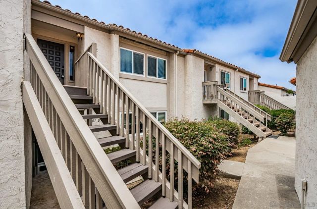 901 Caminito Madrigal E, Carlsbad, CA 92011