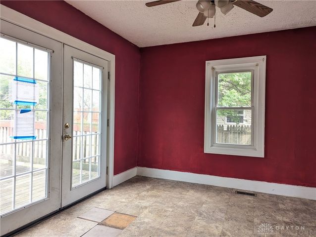 1628 Kenton Street, Springfield, OH 45505