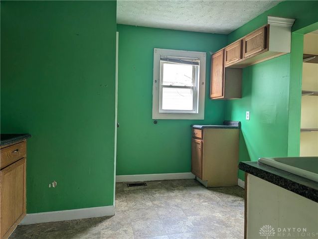 1628 Kenton Street, Springfield, OH 45505