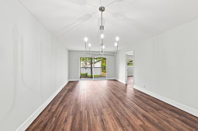 1400 SW 124th Terrace 202Q, Pembroke Pines, FL 33027
