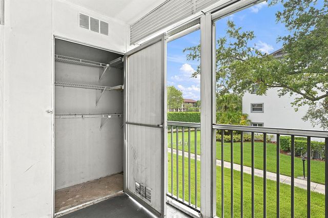 1400 SW 124th Terrace 202Q, Pembroke Pines, FL 33027