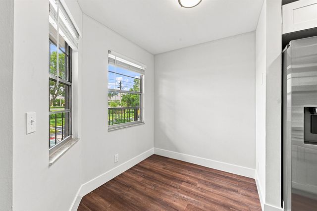 1400 SW 124th Terrace 202Q, Pembroke Pines, FL 33027