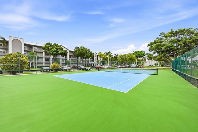 1400 SW 124th Terrace 202Q, Pembroke Pines, FL 33027