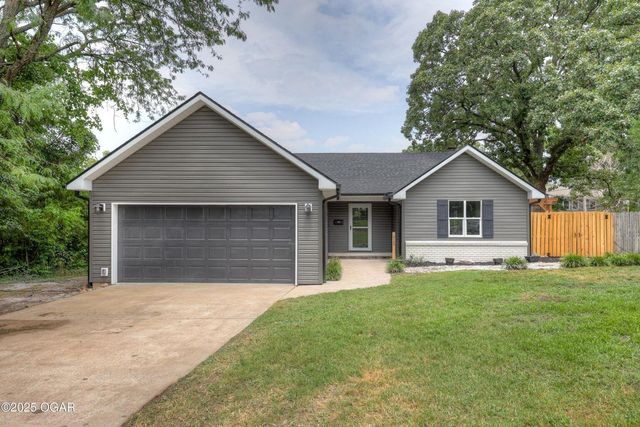 915 W Kensington Road, Joplin, MO 64801