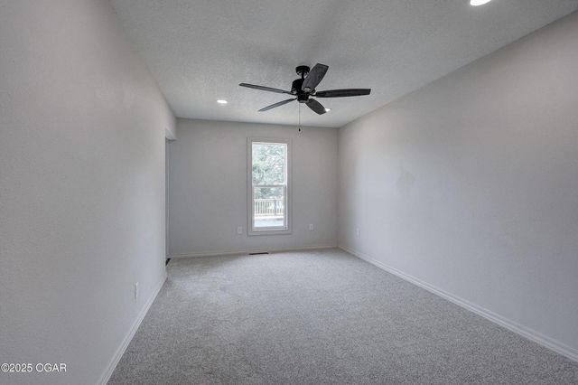 915 W Kensington Road, Joplin, MO 64801