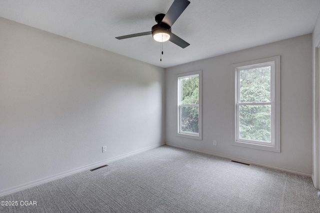 915 W Kensington Road, Joplin, MO 64801