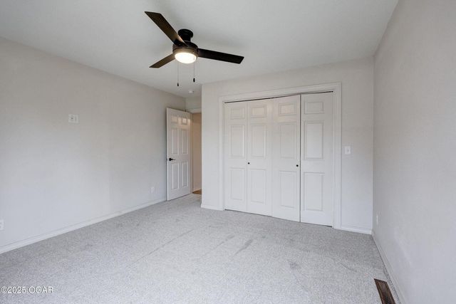 915 W Kensington Road, Joplin, MO 64801