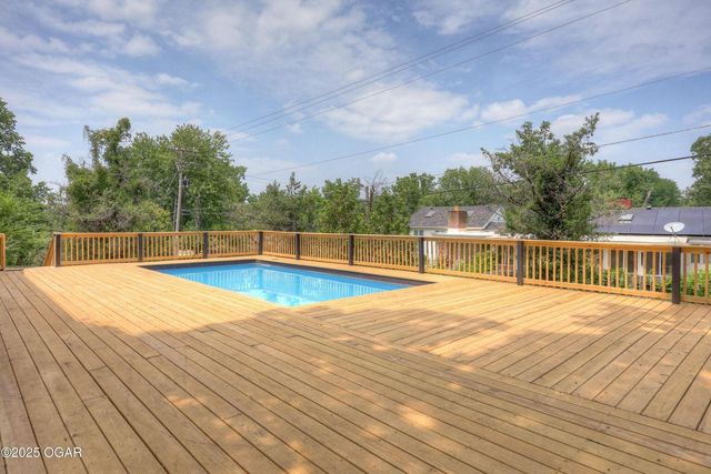 915 W Kensington Road, Joplin, MO 64801