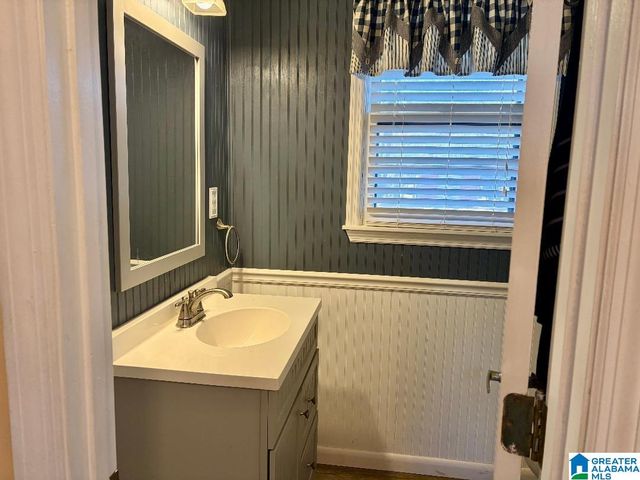 111 FLORENCE STREET, Bessemer, AL 35023