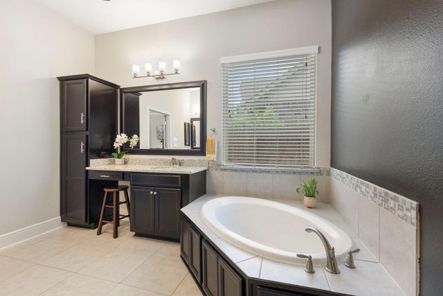 2678 Granite River Lane, Conroe, TX 77385