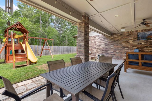 2678 Granite River Lane, Conroe, TX 77385