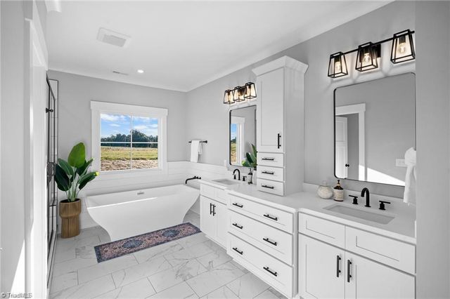 157 Emory Court, Lexington, NC 27295