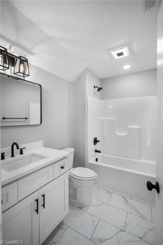 157 Emory Court, Lexington, NC 27295