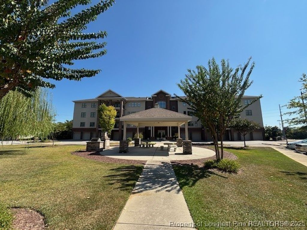 220 Hugh Shelton Loop 201, Fayetteville, NC 28301 — exterior