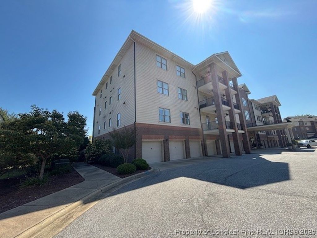 220 Hugh Shelton Loop 201, Fayetteville, NC 28301 — photo 3