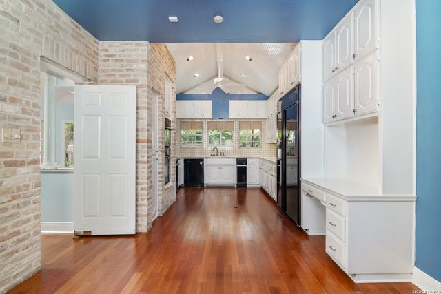 6 PLUM LN, San Antonio, TX 78218