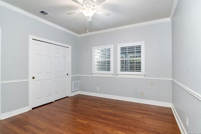 6 PLUM LN, San Antonio, TX 78218