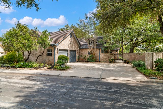 6 PLUM LN, San Antonio, TX 78218
