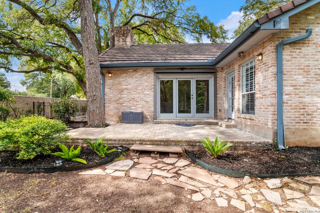 6 PLUM LN, San Antonio, TX 78218