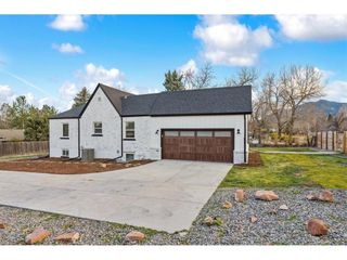 3360 S Broadway, Boulder, CO 80304