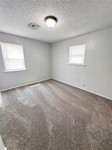 106 Oak, Elgin, OK 73538