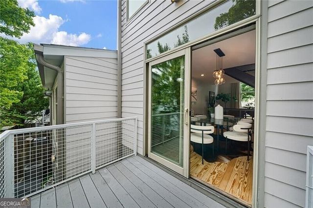 1271 Eames Green NW, Atlanta, GA 30318