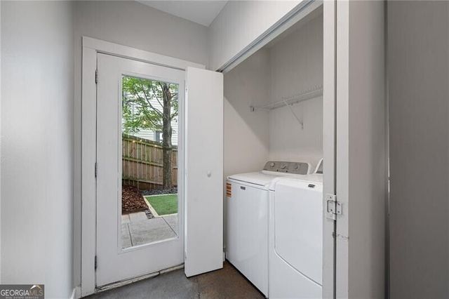 1271 Eames Green NW, Atlanta, GA 30318
