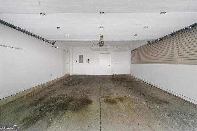 1271 Eames Green NW, Atlanta, GA 30318