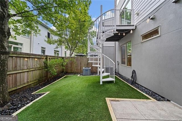 1271 Eames Green NW, Atlanta, GA 30318