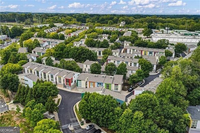1271 Eames Green NW, Atlanta, GA 30318