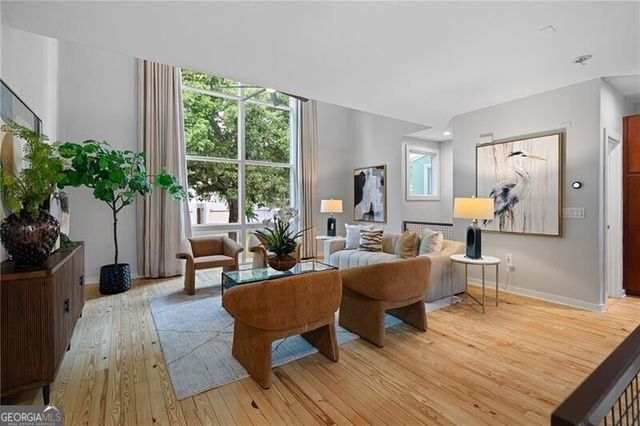 1271 Eames Green NW, Atlanta, GA 30318