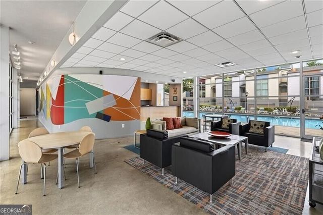 1271 Eames Green NW, Atlanta, GA 30318