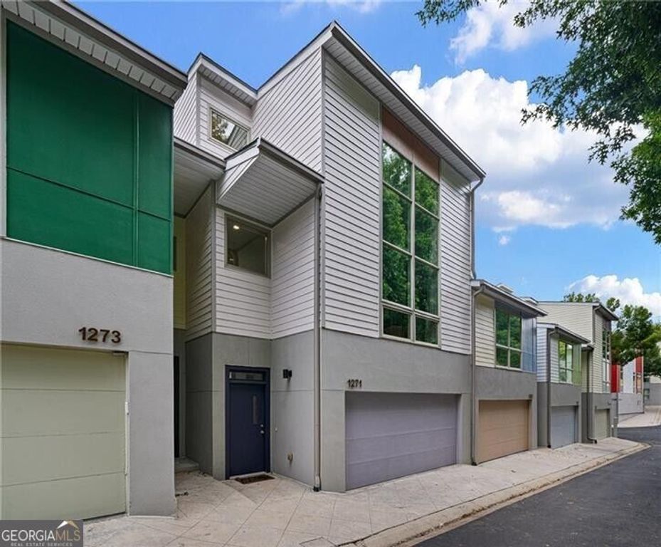 1271 Eames Green NW, Atlanta, GA 30318