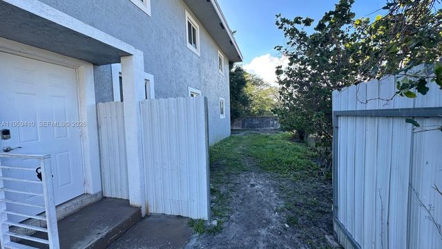5020 NW 14th Ave 5020, Miami, FL 33142