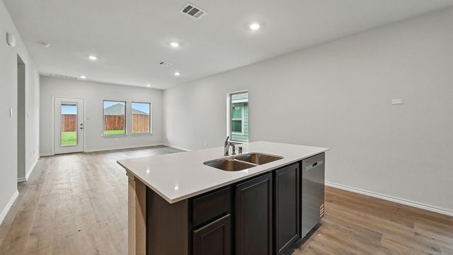 232 Pheasant Run Road, Terrell, TX 75160