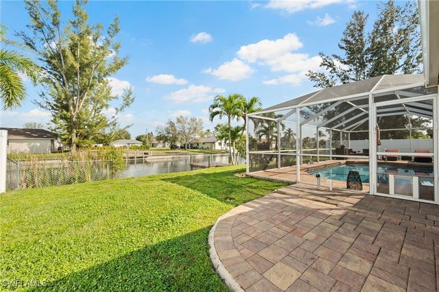 313 SE 21st LN, Cape Coral, FL 33990
