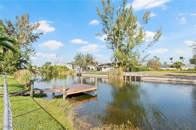 313 SE 21st LN, Cape Coral, FL 33990