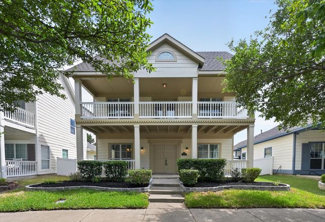 1013 Wenk Drive, Aubrey, TX 76227