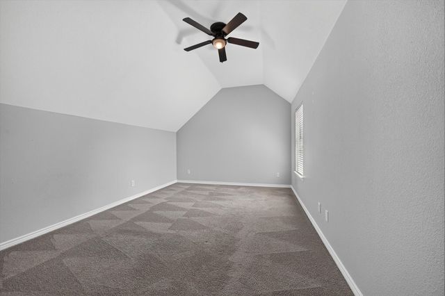 1013 Wenk Drive, Aubrey, TX 76227