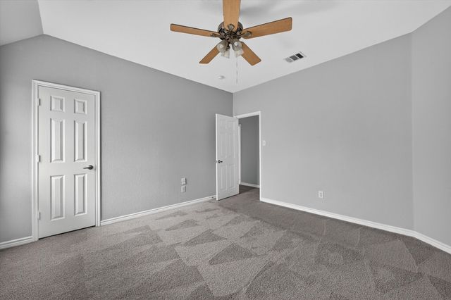 1013 Wenk Drive, Aubrey, TX 76227